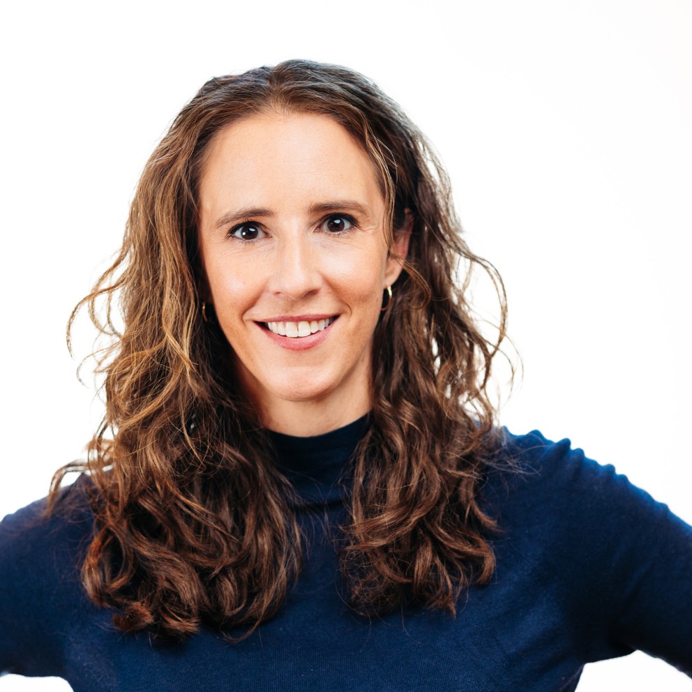 Elizabeth Levy Headshot